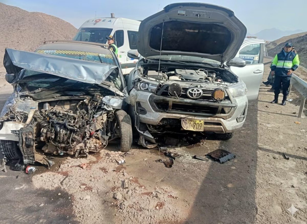 Tres heridos deja accidente vehicular en la vía Cerro Verde