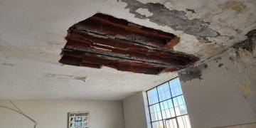 Centro de salud Apurimac sigue en ruinas tras caída de techos.