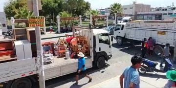 La Joya: Padres realizan faena por inicio de obra del colegio Raúl Vera Collahuazo