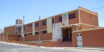 Islay: el 10% de colegios aún no cuenta con saneamiento físico legal