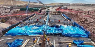 Reactivan obras del puente Arequipa–La Joya tras cinco meses de paralización