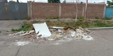 La Joya: Piden retirar escombros y materiales de construcción de la vía pública