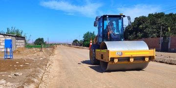 La Joya: Asfaltado en el Asentamiento 6 de San Camilo alcanza 23% de avance