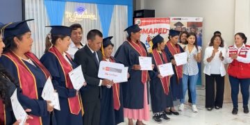 La Joya: Gradúan a cuidadores de personas con discapacidad en programa Contigo